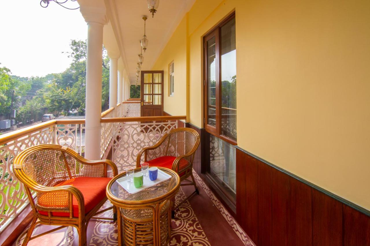 Hotel Jai Niwas Джайпур Екстериор снимка