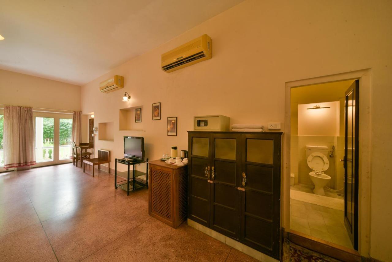 Hotel Jai Niwas Джайпур Екстериор снимка