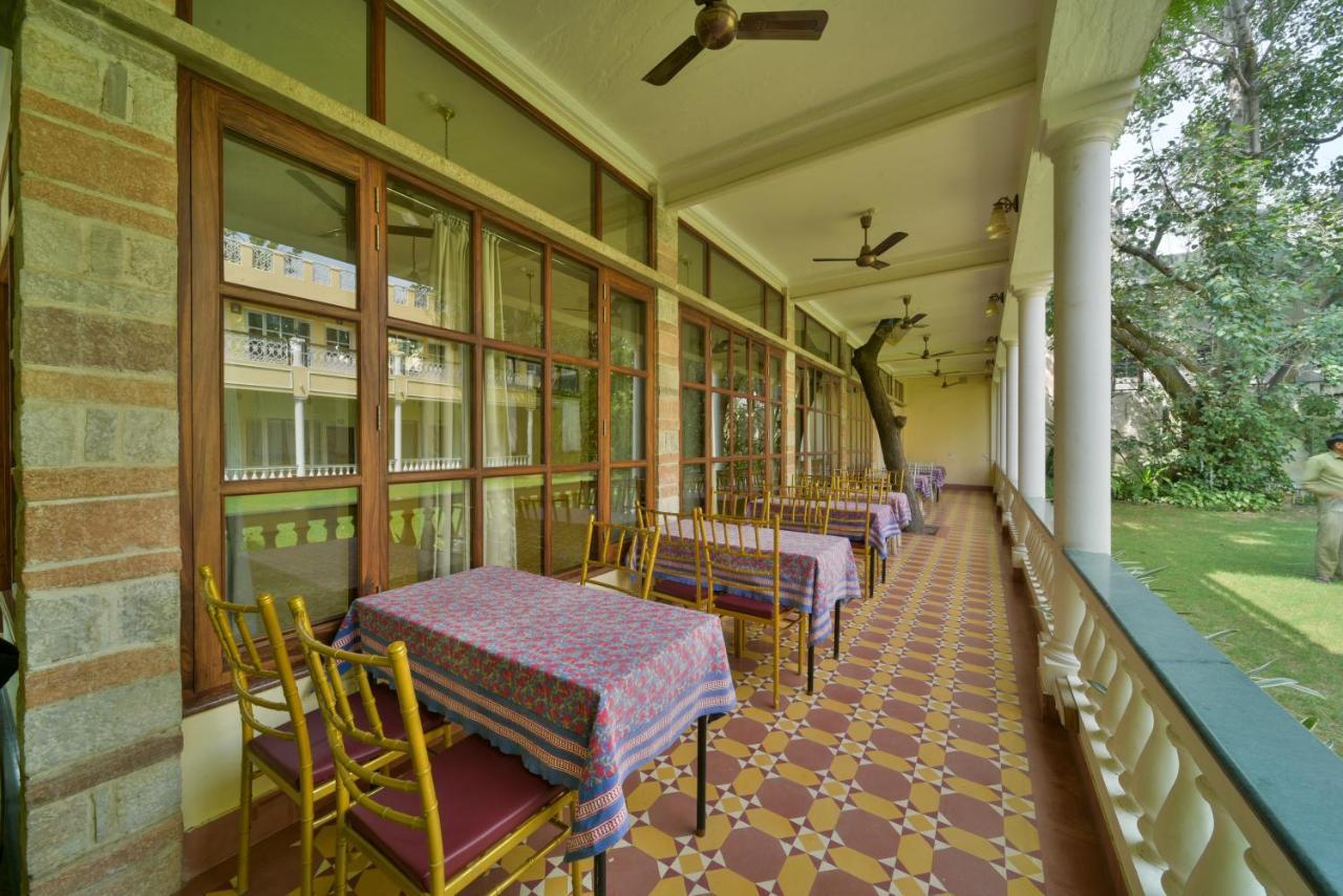 Hotel Jai Niwas Джайпур Екстериор снимка